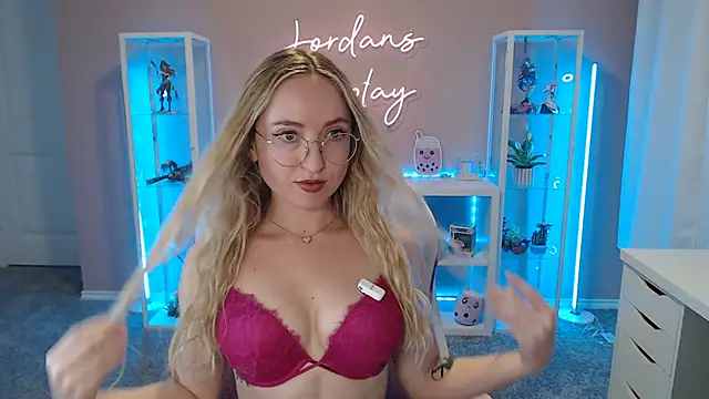 jordanscosplay online show from 03/23/26, 05:50