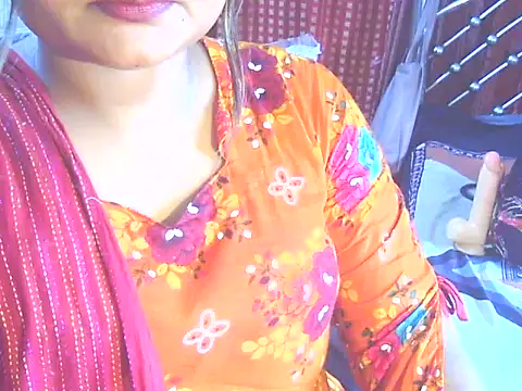 Snapshot of Nusrat_Faria chatting on 05/19/26, 09:37 Nusrat Faria online show from 05/19/26, 09:37