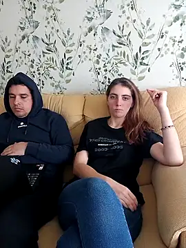 laparejaideal08 online show from 04/11/26, 03:49