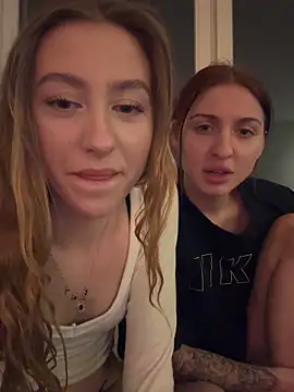 Snapshot of romyxxs chatting on 02/03/26, 07:08 romyxxs online show from 02/03/26, 07:08