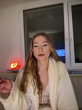 Snapshot of romyxxs chatting on 02/06/26, 08:01 romyxxs online show from 02/06/26, 08:01