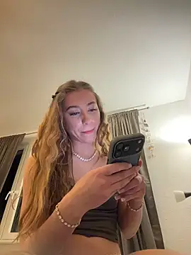 romyxxs online show from 03/31/26, 09:48