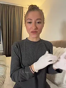 romyxxs online show from 04/16/26, 07:25