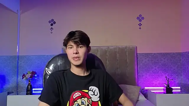 Snapshot of Derek_Sinn chatting on 02/27/26, 08:09 Derek Sinn online show from 02/27/26, 08:09