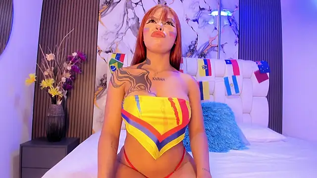 sophiaa10 online show from 06/17/26, 07:04