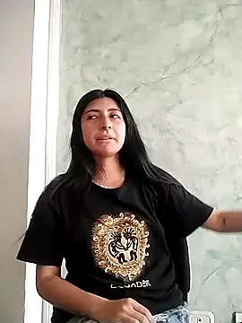 Snapshot of EmmaWilliamss4 chatting on 02/05/26, 04:00 EmmaWilliamss4 online show from 02/05/26, 04:00