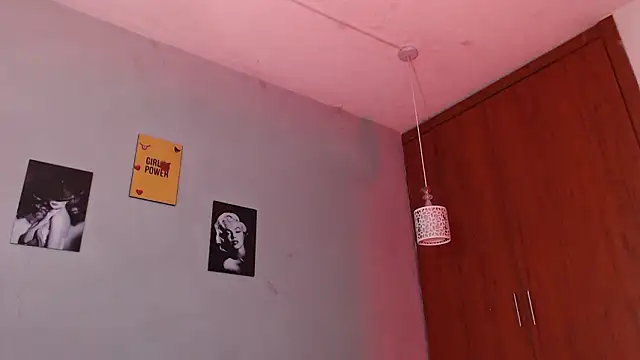 arianna rossi11 online show from 03/18/26, 12:41