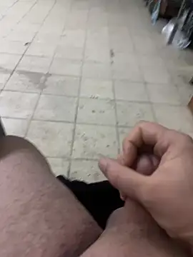 Snapshot of Can3438q chatting on 02/21/26, 12:44 Can3438q online show from 02/21/26, 12:44