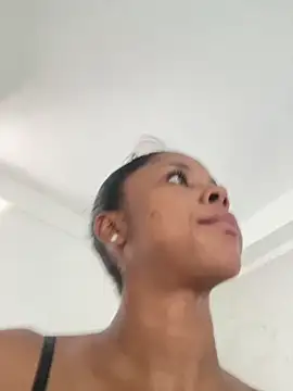 LIA PARKERR online show from 04/08/26, 09:59