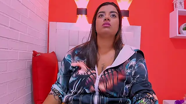 Roxy sexy69  online show from 02/19/26, 03:35