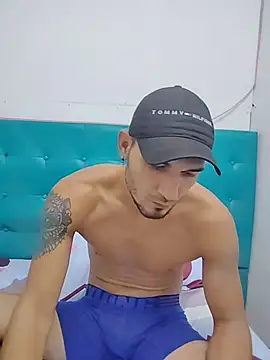 Snapshot of junior_men22 chatting on 02/18/26, 12:12 junior men22 online show from 02/18/26, 12:12