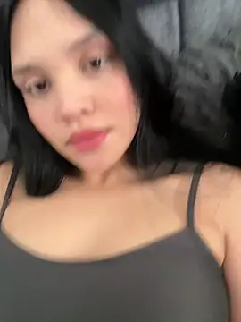 Malory Saenzz online show from 05/05/26, 08:50