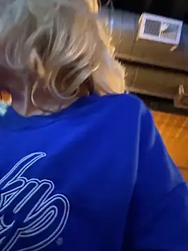 Snapshot of FireAfterDark chatting on 02/18/26, 02:07 FireAfterDark online show from 02/18/26, 02:07