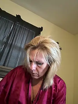 Snapshot of FireAfterDark chatting on 02/20/26, 11:05 FireAfterDark online show from 02/20/26, 11:05