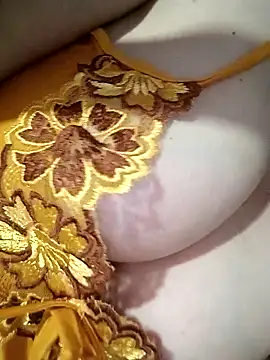 Snapshot of Hana-lovee chatting on 02/02/26, 08:46 Hana-lovee online show from 02/02/26, 08:46