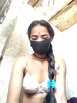 Sonali Bendre online show from 03/22/26, 02:15