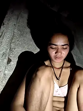 Sonali Bendre online show from 03/22/26, 02:20