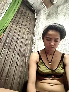 Sonali Bendre online show from 03/24/26, 02:44