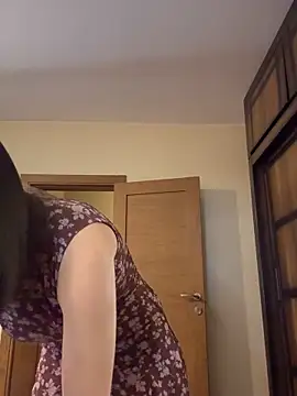 Snapshot of IdaCharm chatting on 03/03/26, 04:13 IdaCharm online show from 03/03/26, 04:13