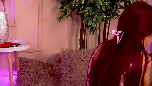 Snapshot of CrystalRedd chatting on 03/04/26, 05:13 CrystalRedd online show from 03/04/26, 05:13