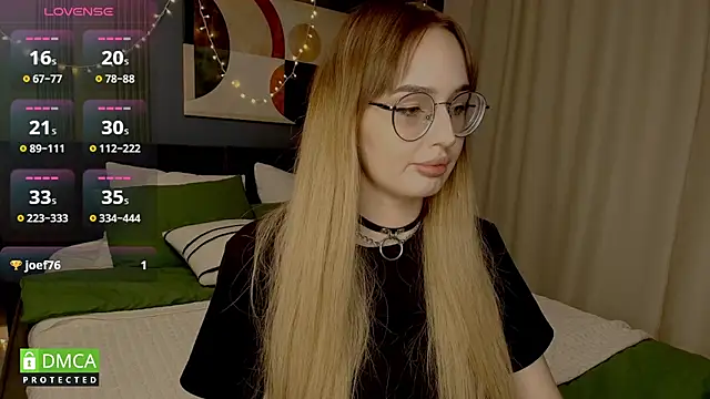 AdeLuna online show from 02/05/26, 09:30