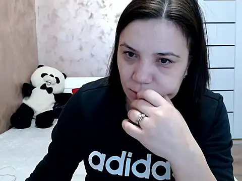 Snapshot of LorraGrey chatting on 02/04/26, 07:03 LorraGrey online show from 02/04/26, 07:03