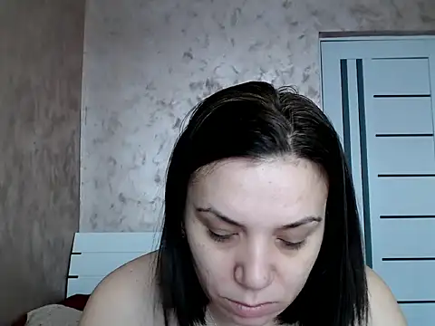 Snapshot of LorraGrey chatting on 02/20/26, 06:48 LorraGrey online show from 02/20/26, 06:48