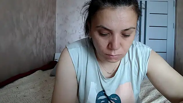 Snapshot of LorraGrey chatting on 06/22/26, 06:10 LorraGrey online show from 06/22/26, 06:10