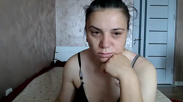 LorraGrey online show from 07/02/26, 06:30