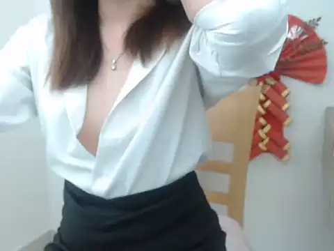 Snapshot of Rose_Thorny2k chatting on 02/25/26, 05:50 Rose Thorny2k online show from 02/25/26, 05:50