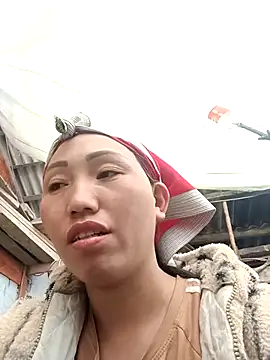 Snapshot of hot-luna- chatting on 02/04/26, 07:25 hot-luna- online show from 02/04/26, 07:25