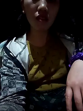 Snapshot of hot-luna- chatting on 02/18/26, 12:45 hot-luna- online show from 02/18/26, 12:45