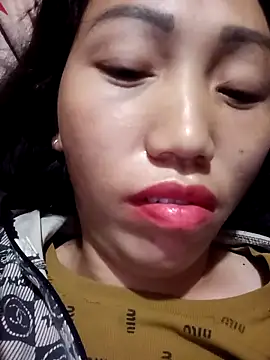 Snapshot of hot-luna- chatting on 02/20/26, 08:09 hot-luna- online show from 02/20/26, 08:09