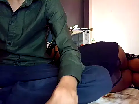 Indian-gentleman teen online show from 02/13/26, 07:43