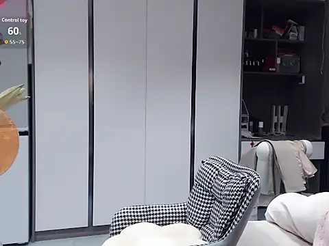 Tsuki-y online show from 03/03/26, 12:22