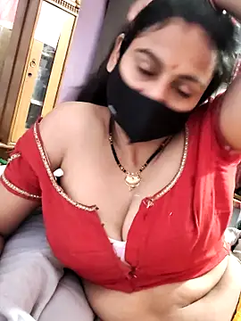 Snapshot of simran_sharma01 chatting on 03/03/26, 12:17 simran sharma01 online show from 03/03/26, 12:17