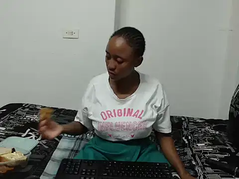 Snapshot of Amari_26 chatting on 02/12/26, 05:41 Amari 26 online show from 02/12/26, 05:41