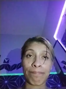 Snapshot of amairany27 chatting on 03/04/26, 12:49 amairany27 online show from 03/04/26, 12:49