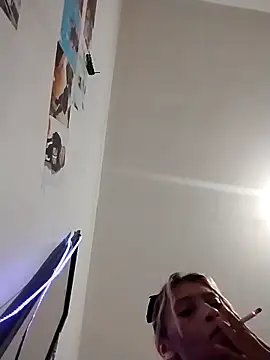 amairany27 online show from 03/24/26, 04:50