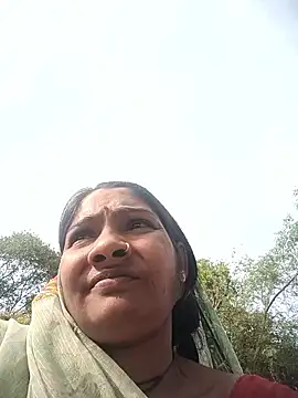 Hotty raghni online show from 02/20/26, 09:54