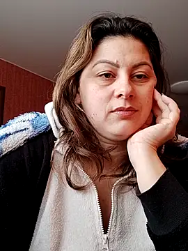 Snapshot of Soli9999 chatting on 02/04/26, 06:52 Soli9999 online show from 02/04/26, 06:52