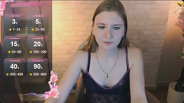 Caroline Desire  online show from 04/20/26, 10:29