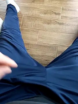 latya111 online show from 02/02/26, 11:09