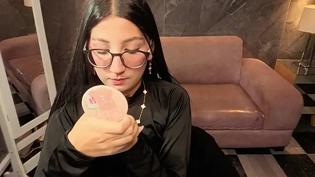 Sophie jones b online show from 02/18/26, 12:34