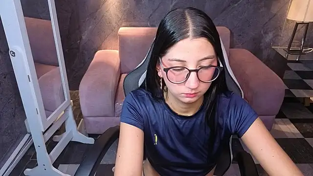 Sophie jones b online show from 05/26/26, 12:56
