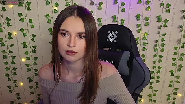 Snapshot of AliceIMonta chatting on 03/01/26, 05:37 AliceIMonta online show from 03/01/26, 05:37