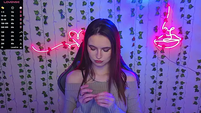 Snapshot of AliceIMonta chatting on 03/02/26, 02:24 AliceIMonta online show from 03/02/26, 02:24