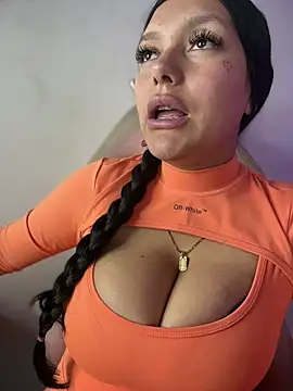 Snapshot of Miia__Taylor chatting on 02/26/26, 02:54 Miia Taylor online show from 02/26/26, 02:54