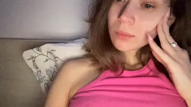 MagicGirl33 online show from 02/01/26, 05:00