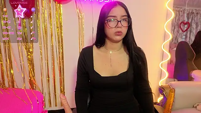 MILAH TAY online show from 02/26/26, 11:42